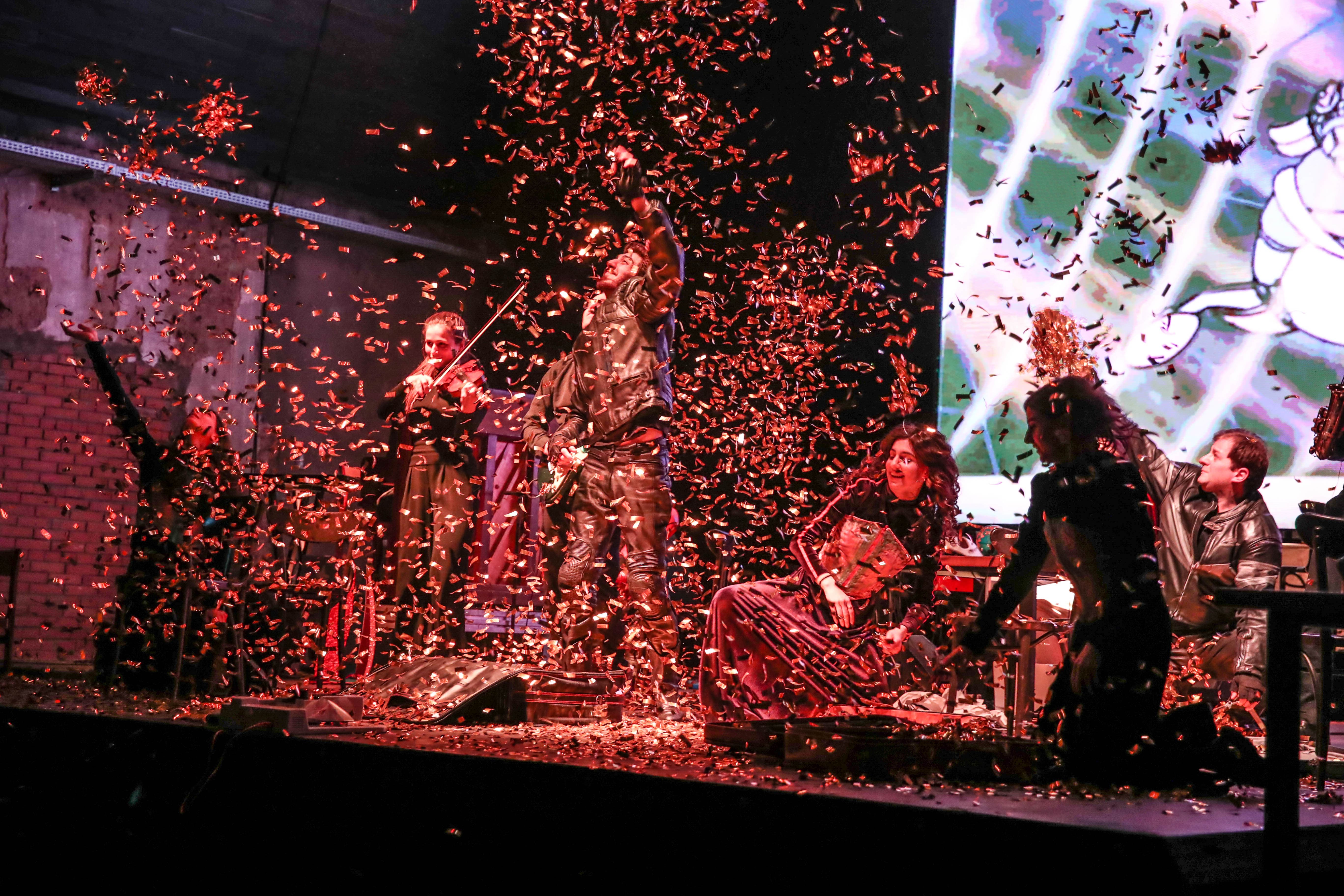 hamlet production photo 1